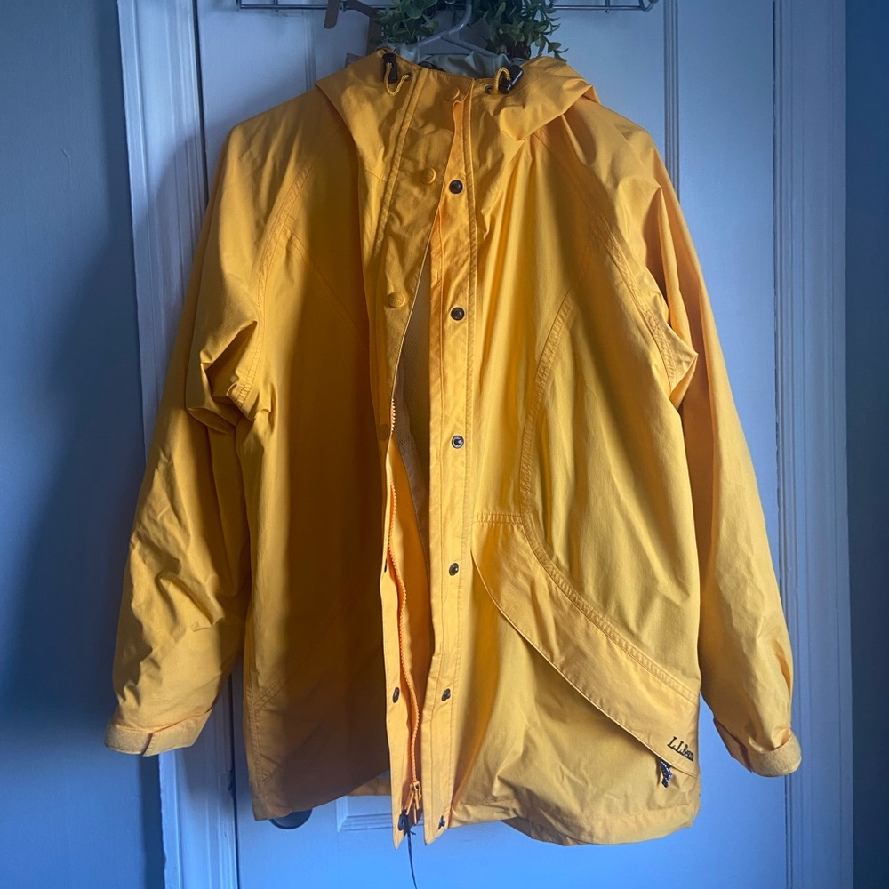 L.L Bean raincoat womens medium